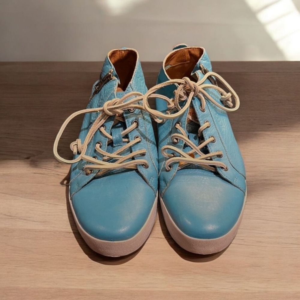 Blackstone Turquoise Leather Sneaker - Worn Once - Size 39